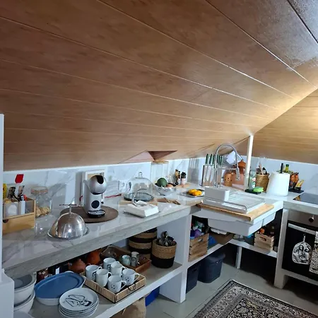 Sally's Loft - Penthouse - Honeymoon Lejlighed *